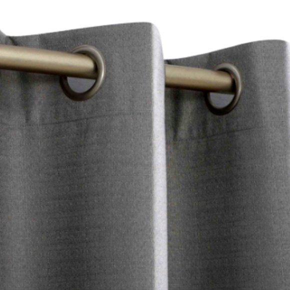 NWT Sun Zero 100% Total Blackout Curtain (2 Panels) - Picture 4 of 5